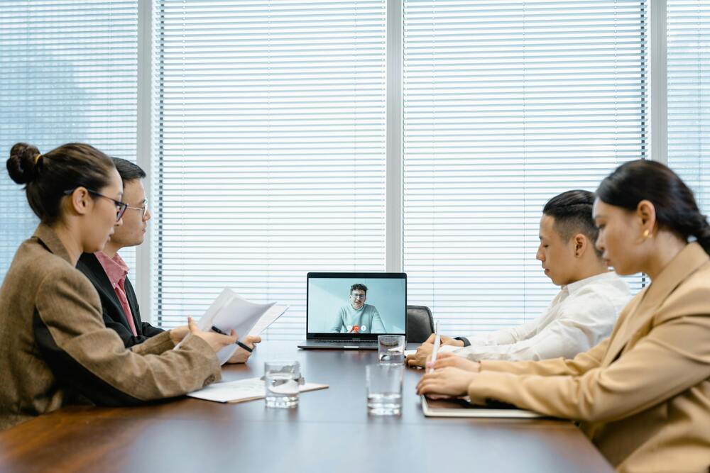 Meeting,  hybrid