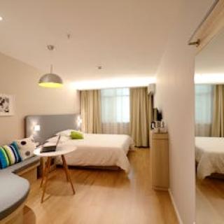 Email qrdrobe qr codes for hotels